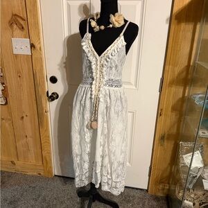 Elegant White Lace Dress